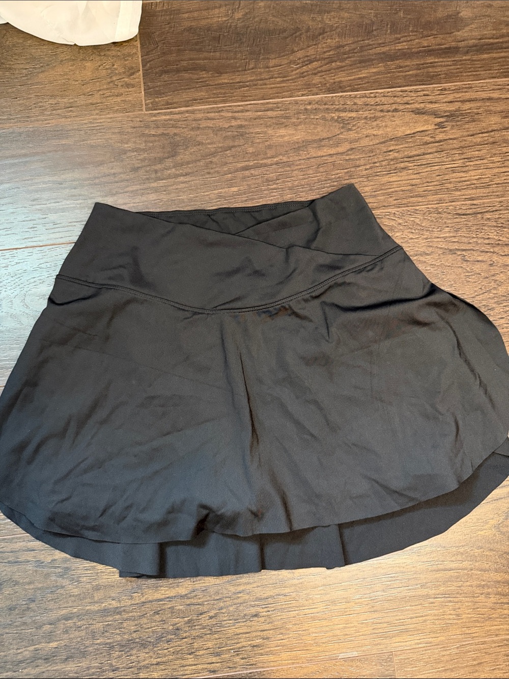 HALARA Black Circle Skater Skirt with Flared Hem